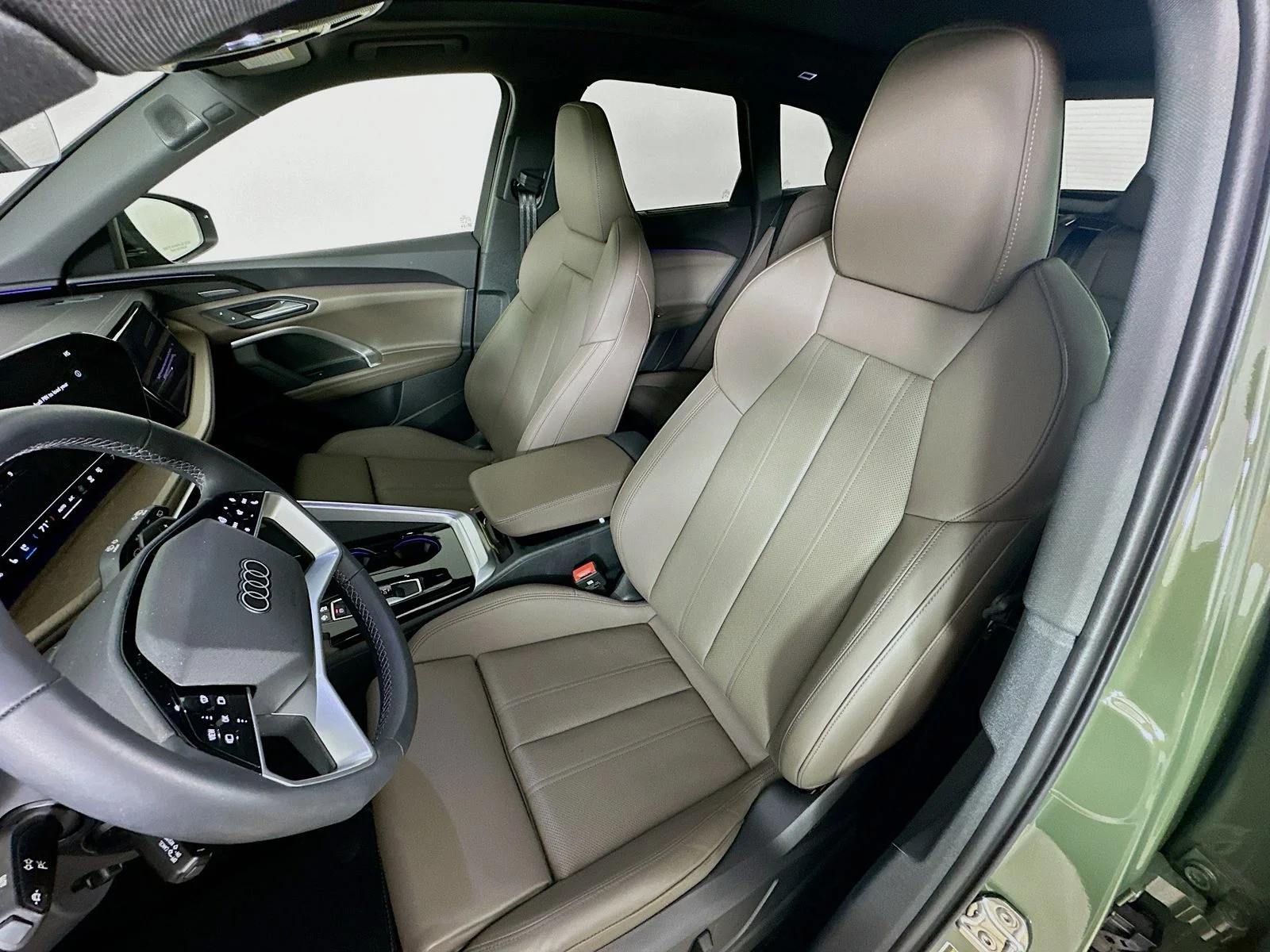 Used 2025  Audi  image 33