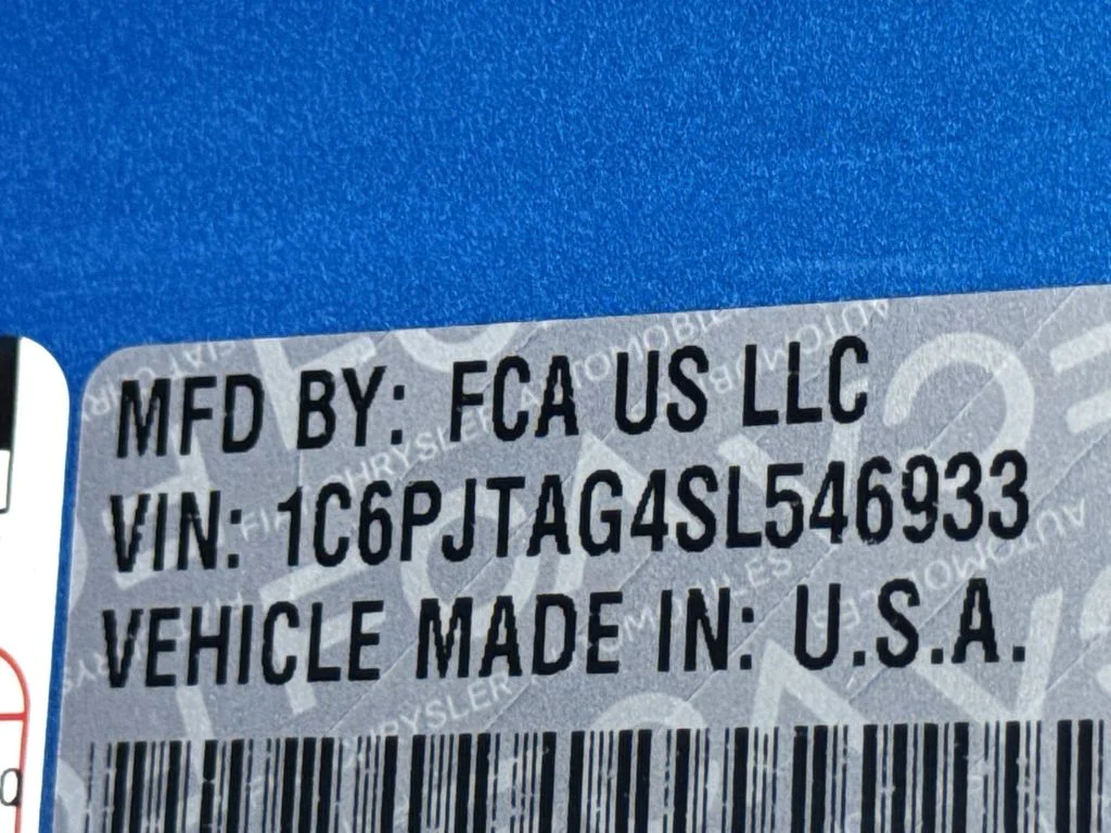 Used 2025 Blue Jeep High Tide image 32