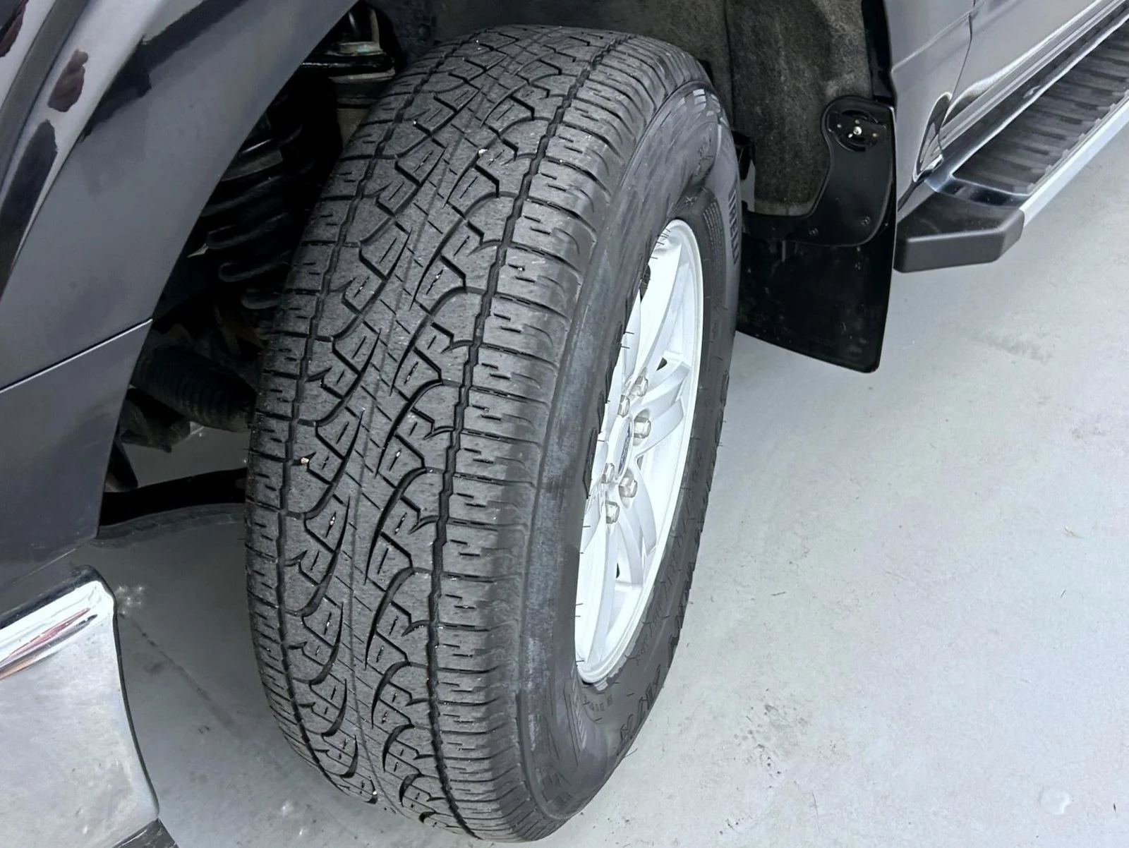 Used 2023 Black Ford XLT image 24