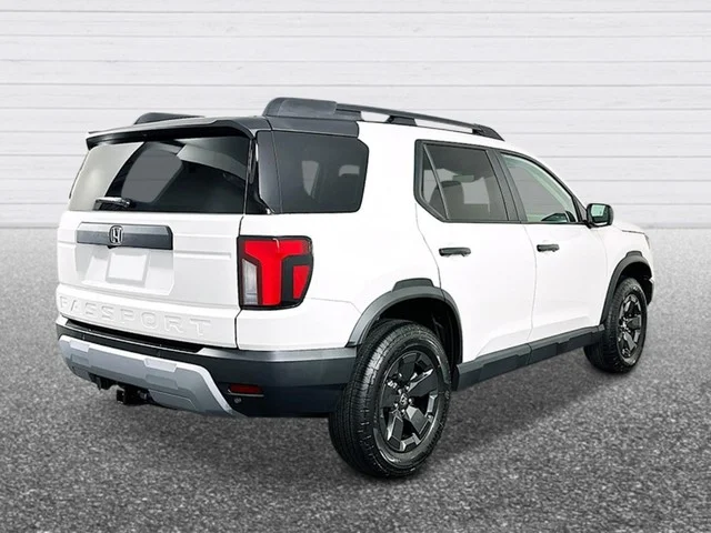 New 2026 Platinum White Pearl Honda RTL Towing image 5