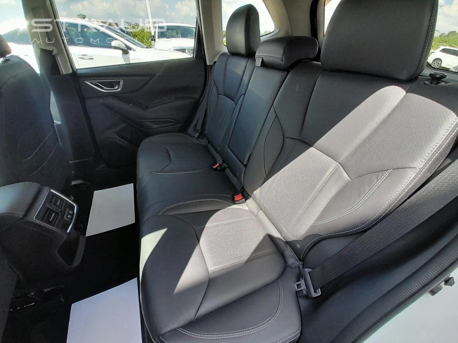 Used 2019 Crystal White Pearl Subaru Limited image 43