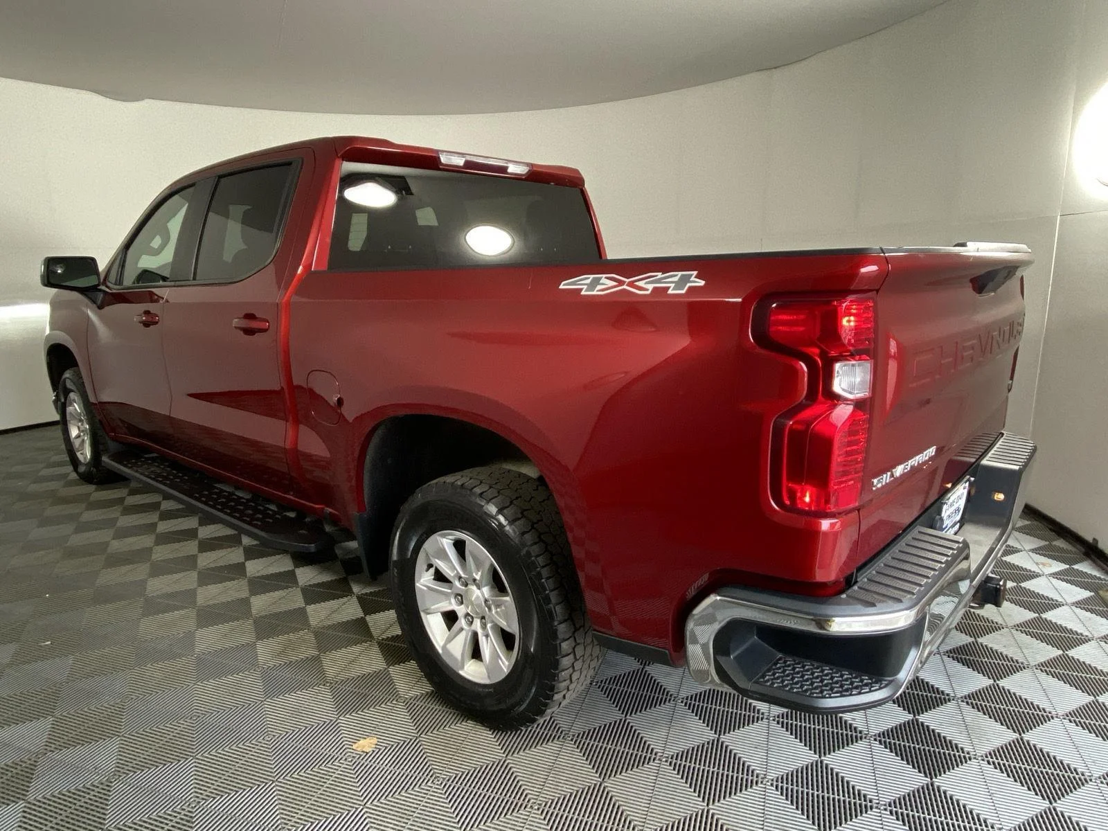 Used 2021 Cherry Red Tintcoat Chevrolet LT image 15