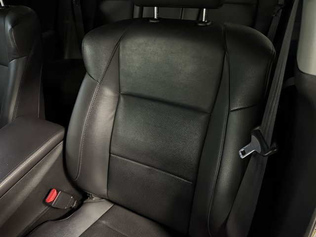 Used 2017 White Diamond Pearl Acura AWD with Advance Package image 9
