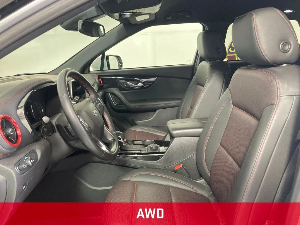 Used 2022 Silver Chevrolet RS image 4