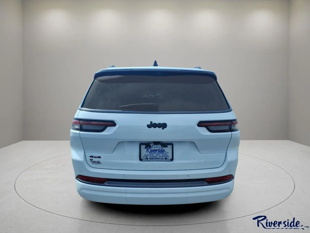 New 2026 Bright White Clearcoat Jeep Limited Reserve image 2