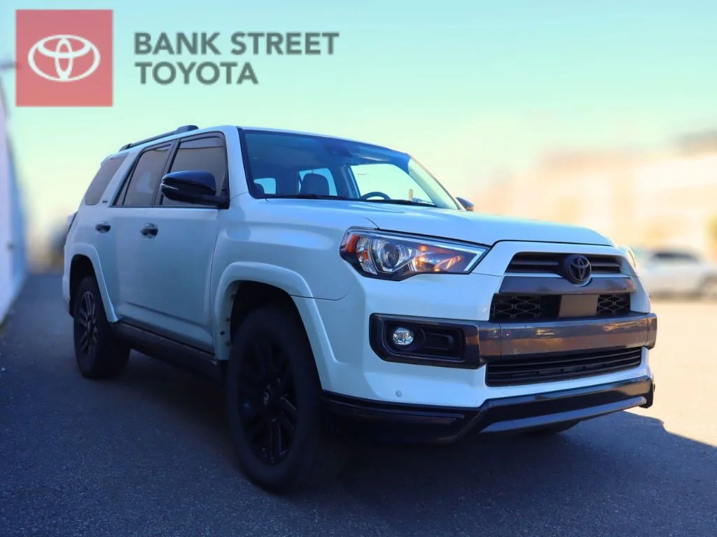 Used 2021 0070 Blizzard Pearl Toyota BASE image 11