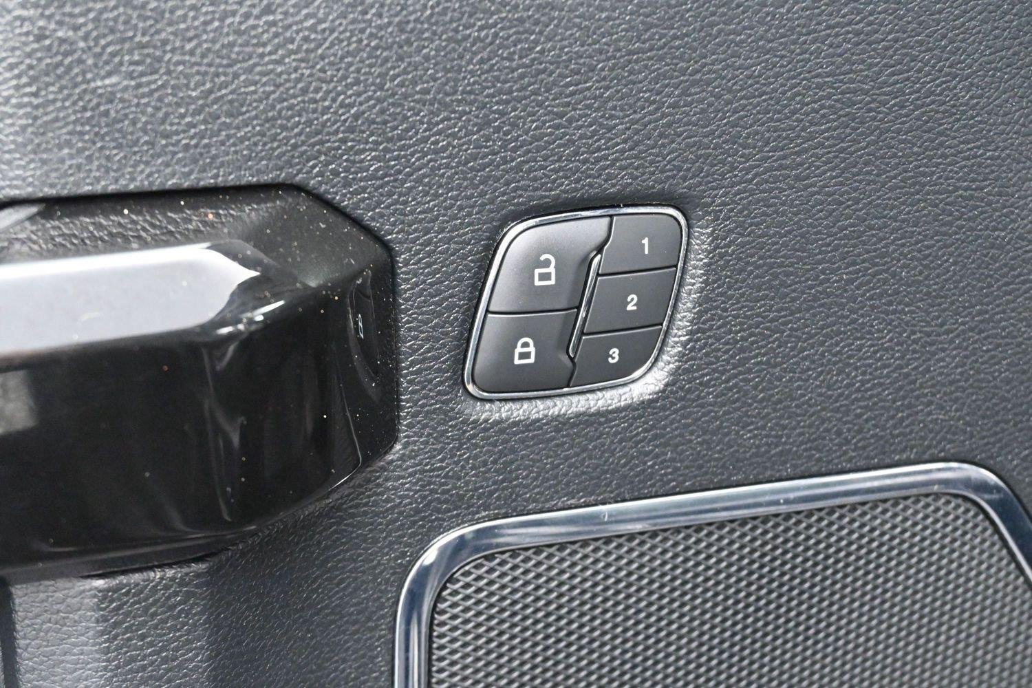 Used 2019 Agate Black Ford LARIAT image 13