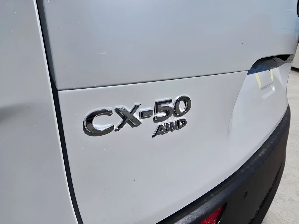 Used 2026 Wind Chill Pearl Mazda Premium image 29