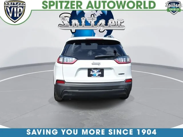 Used 2021 White Jeep Latitude image 7