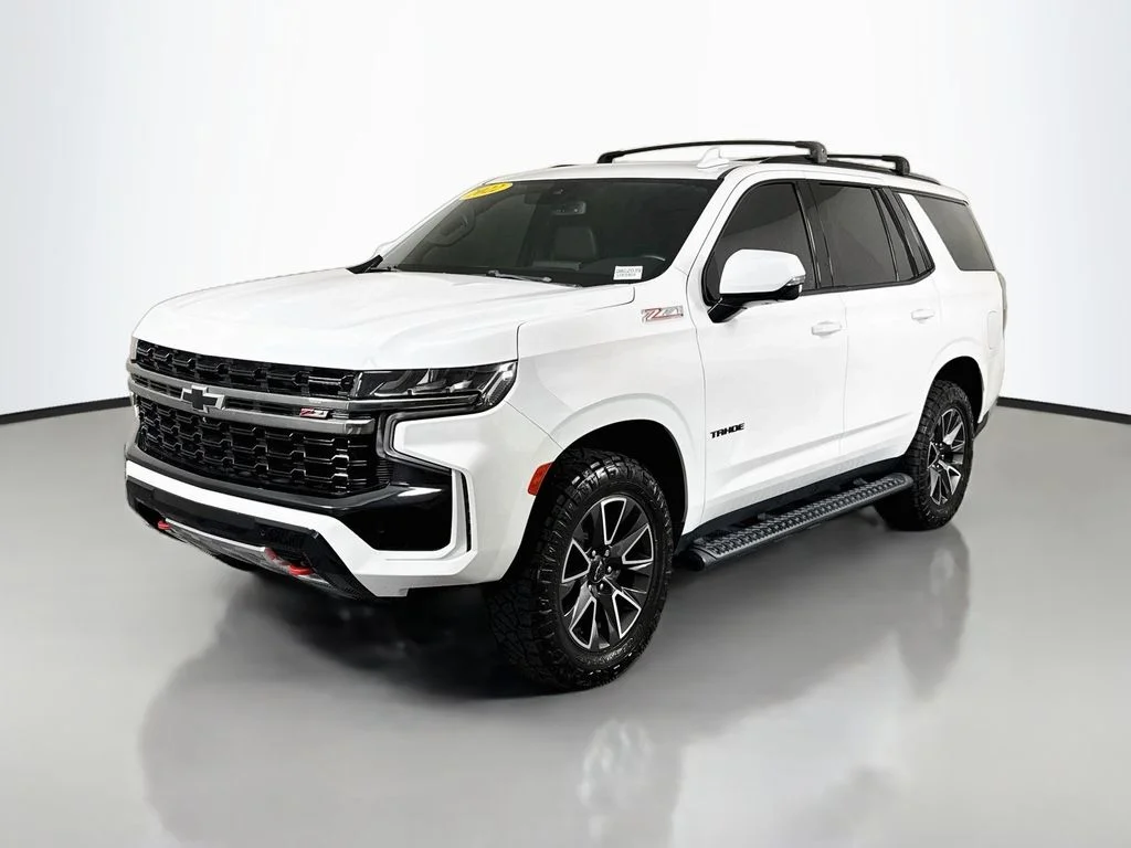 Used 2022 White Chevrolet Z71 image 3