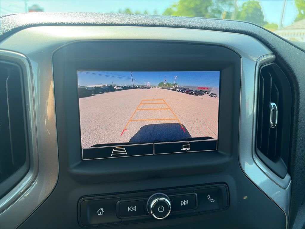 Used 2025 White Chevrolet Custom image 20