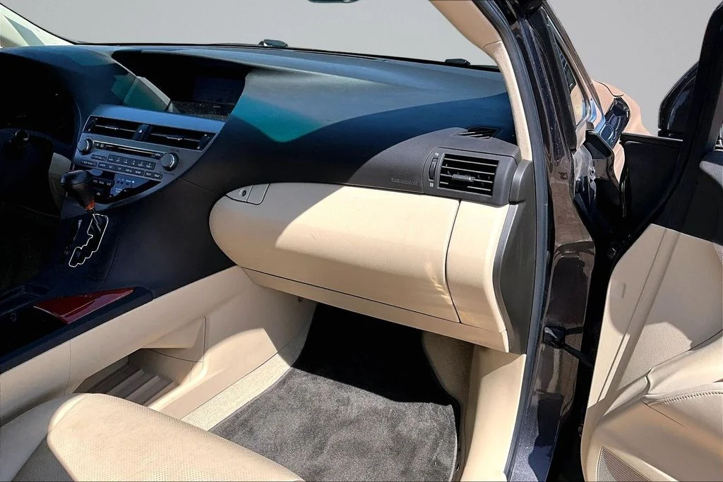 Used 2010  Lexus 350 image 14