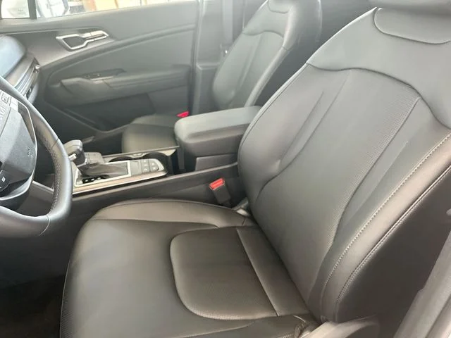 New 2026 Glacial White Pearl Kia EX image 15