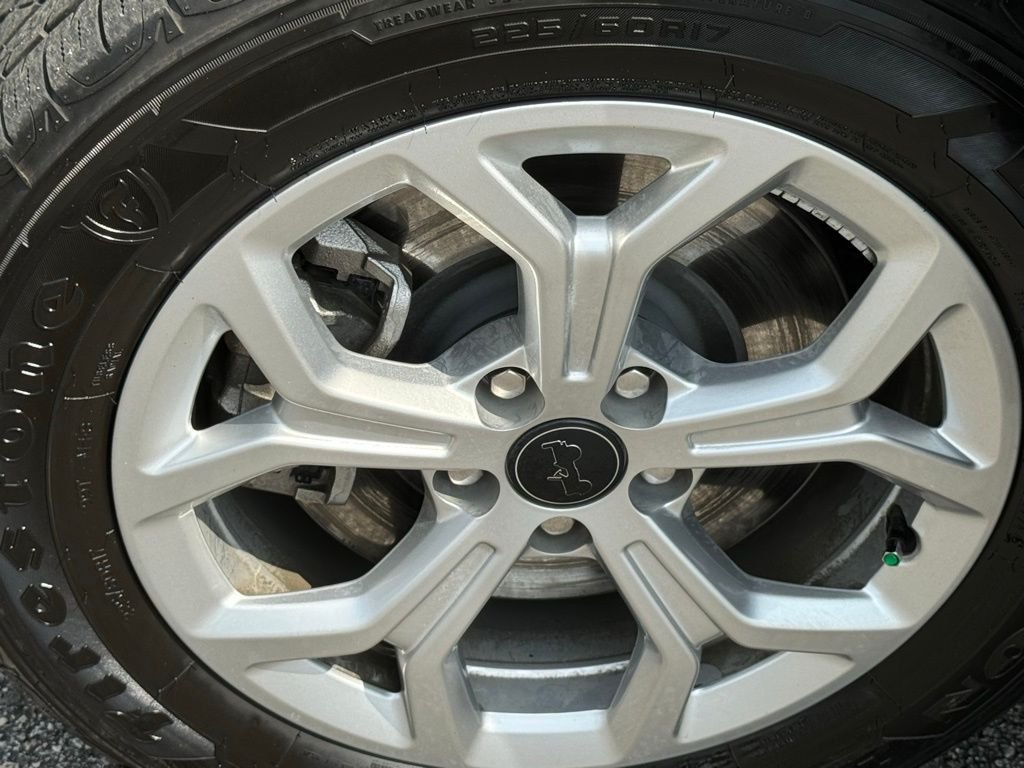 Used 2025 Black Jeep Latitude image 13