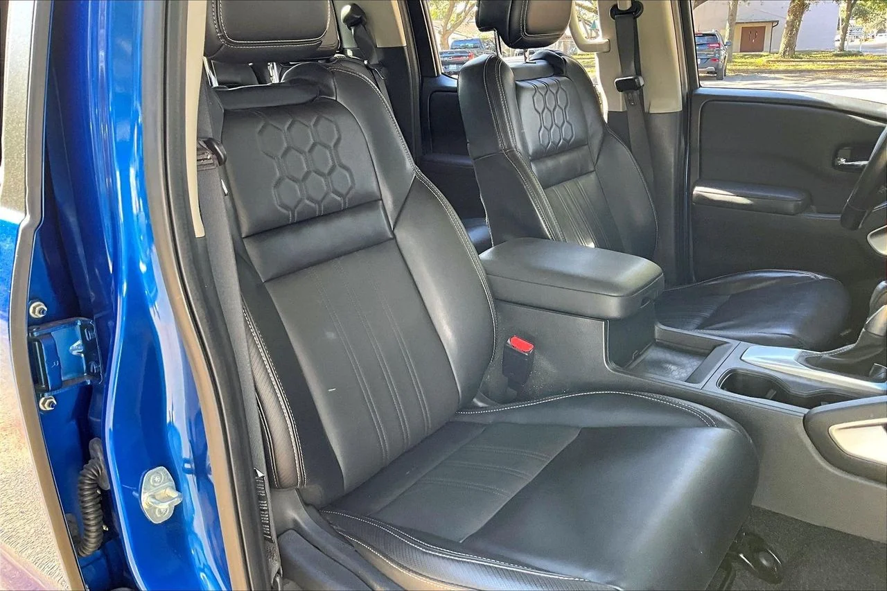 2024 Nissan Frontier SL - Photo 26