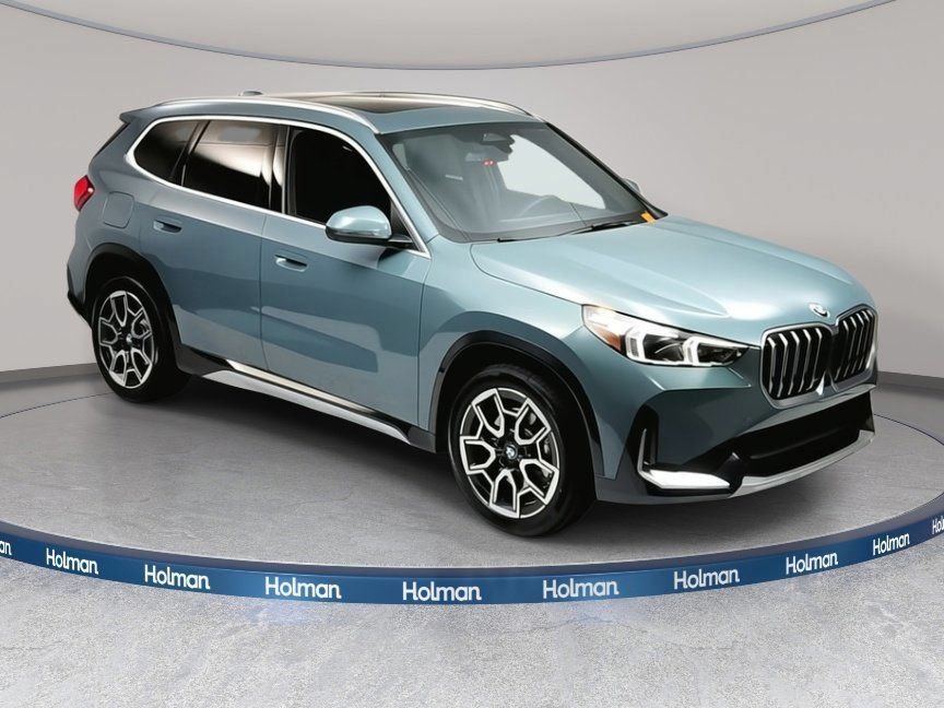 Used 2026 Cape York Green Metallic BMW xDrive28i image 7