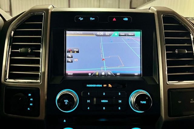 Used 2015 Silver Ford Platinum image 14