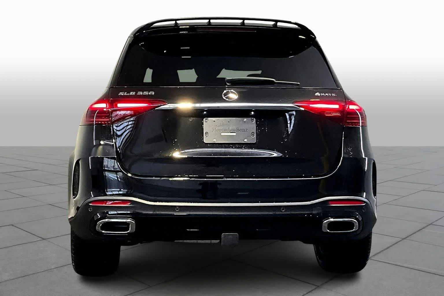 New 2026 Obsidian Black Metallic Mercedes-Benz GLE 350 image 4