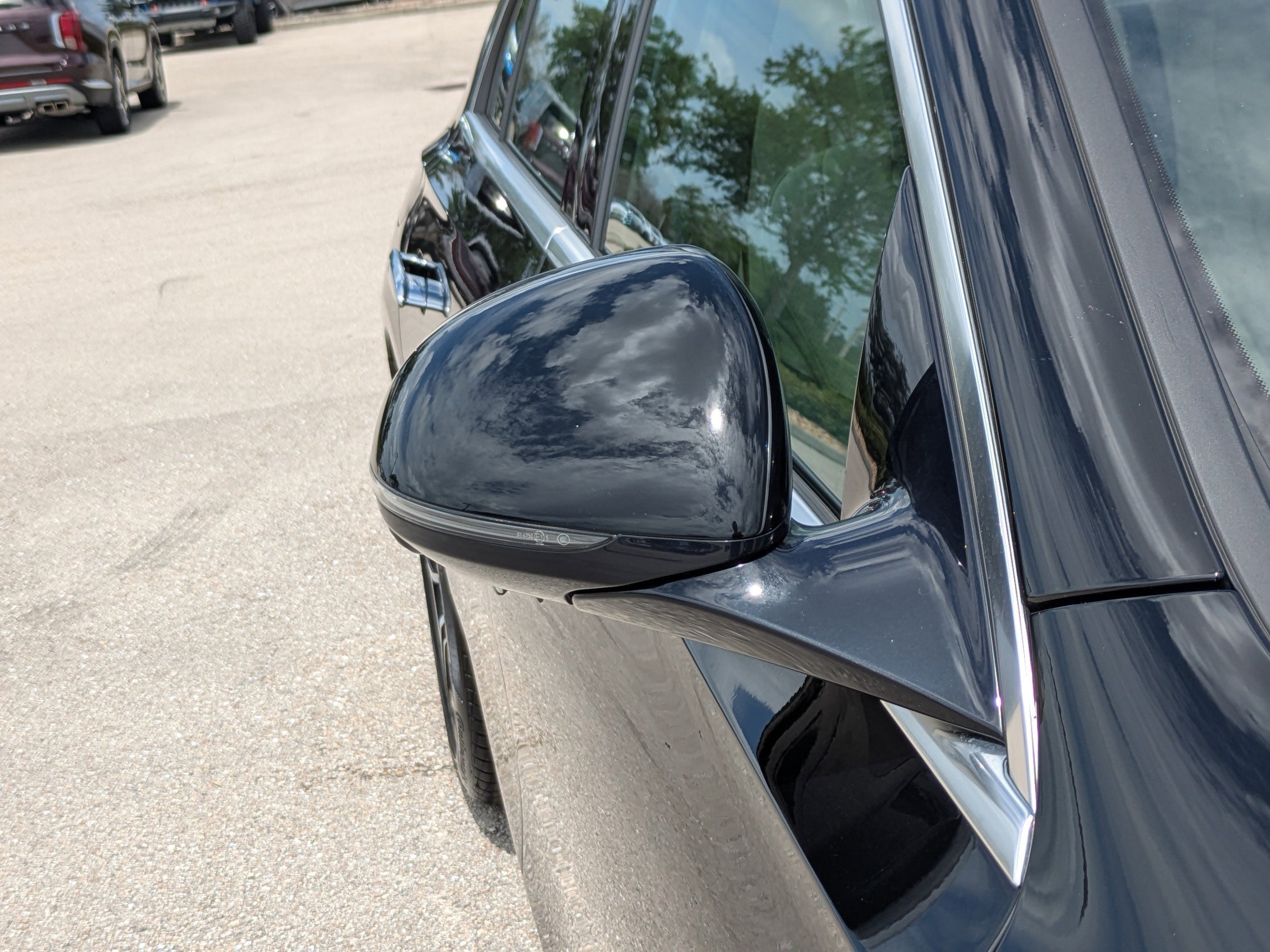 Used 2025 Obsidian Black Metallic Mercedes-Benz E 350 image 12