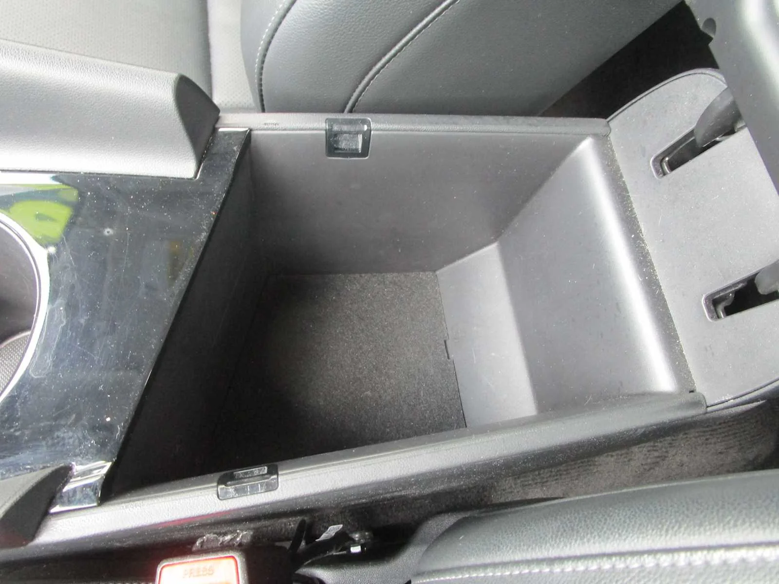 Certified Used 2024 Ecotronic Gray Hyundai Limited image 25