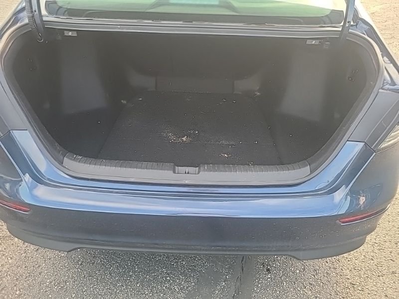 Used 2025  Honda SE image 11