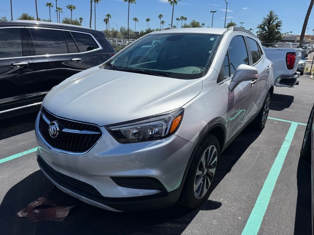 Used 2022 Silver Buick Preferred image 5