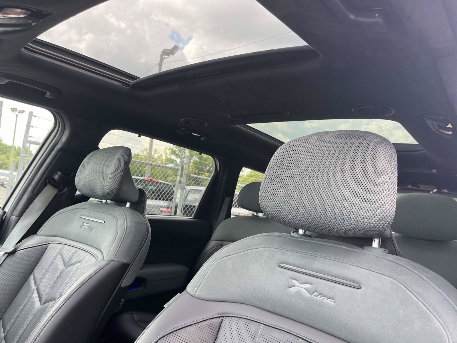 New 2027 Glacial White Pearl Kia SX image 26