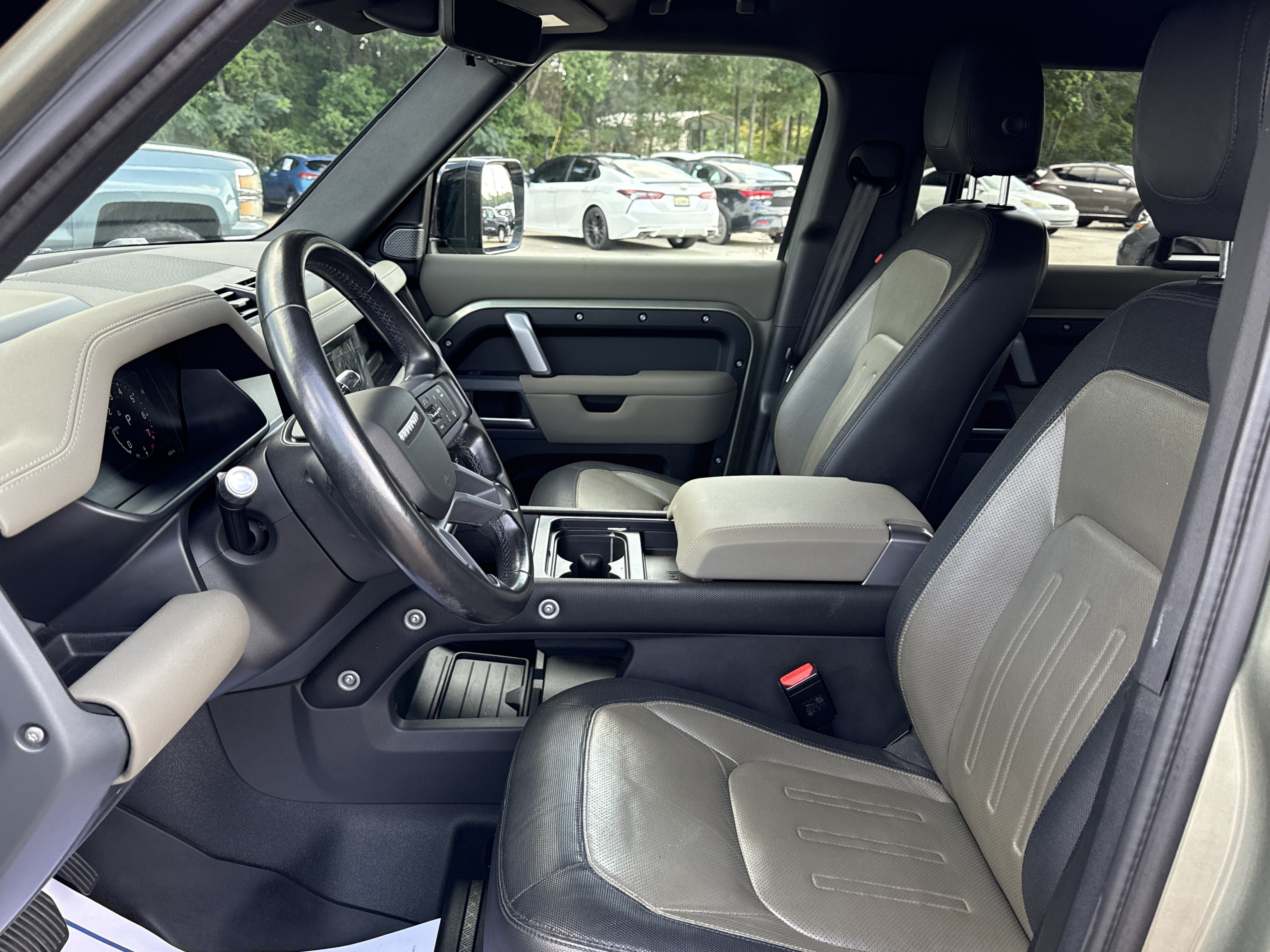 2021 Land Rover Defender X-Dynamic SE - Photo 11