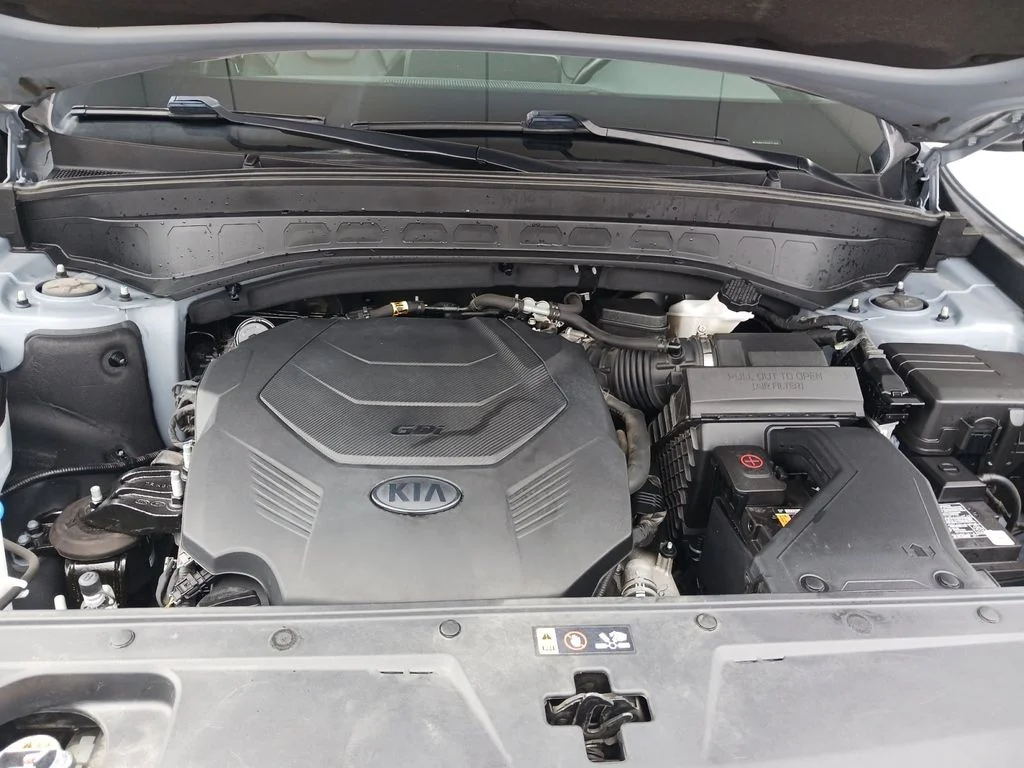 Used 2021 Silver Kia S image 14