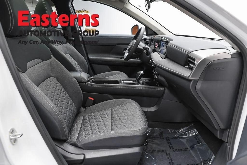 Used 2025 White Nissan SV image 25