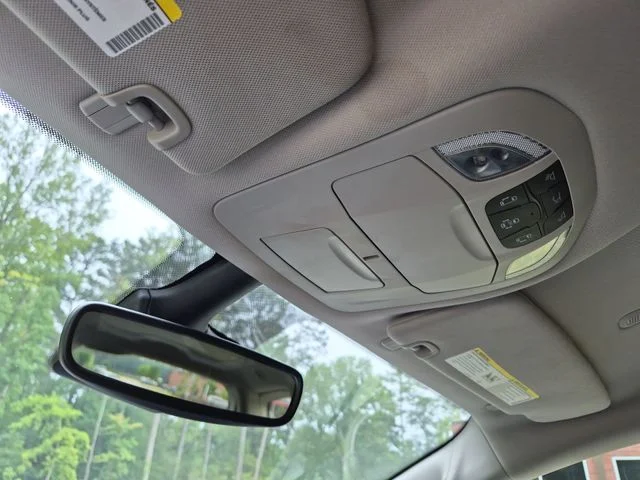 Used 2024 Silver Chrysler Touring L image 34