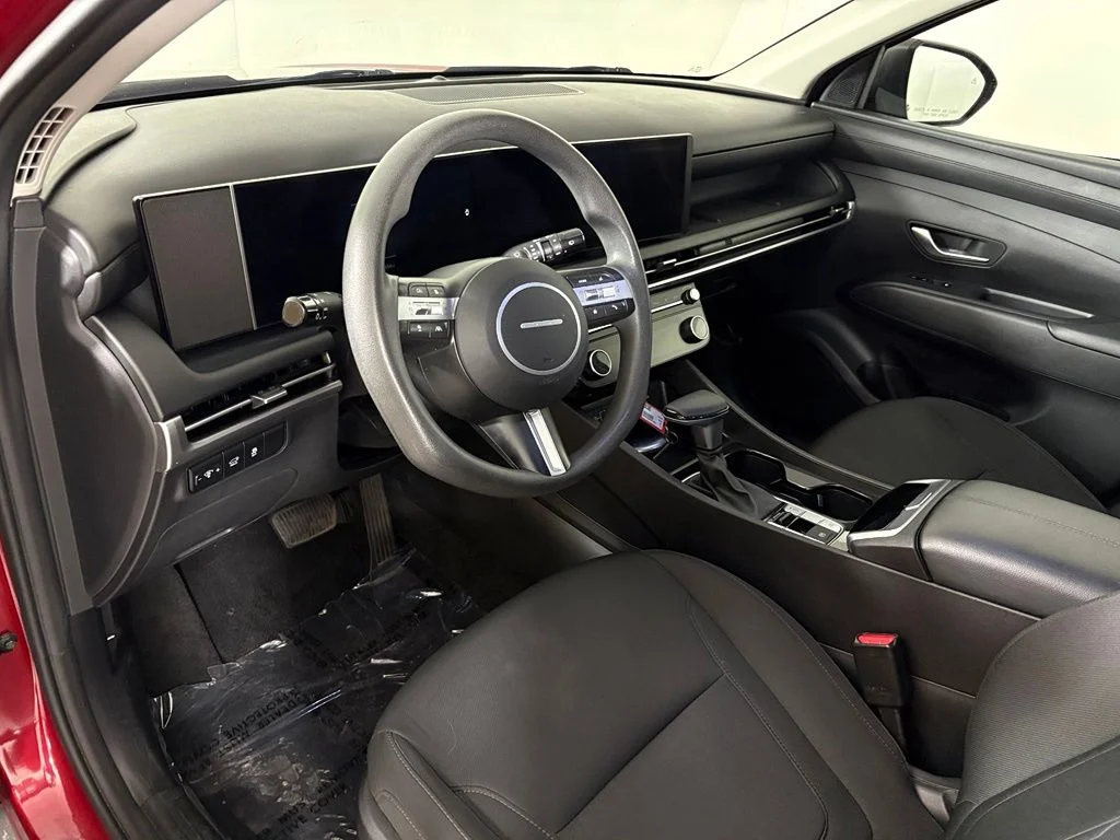 Used 2025 Red Hyundai SEL image 17