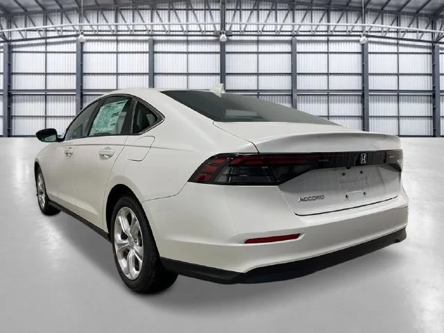 New 2026 Platinum White Pearl Honda LX image 3