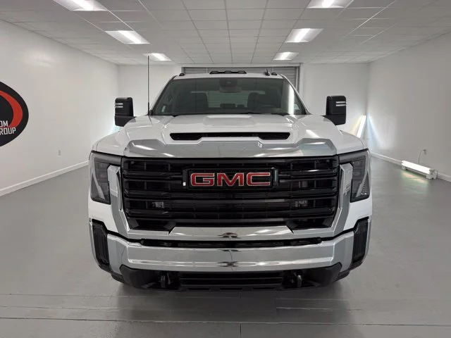 New 2026 Summit White GMC Pro image 2