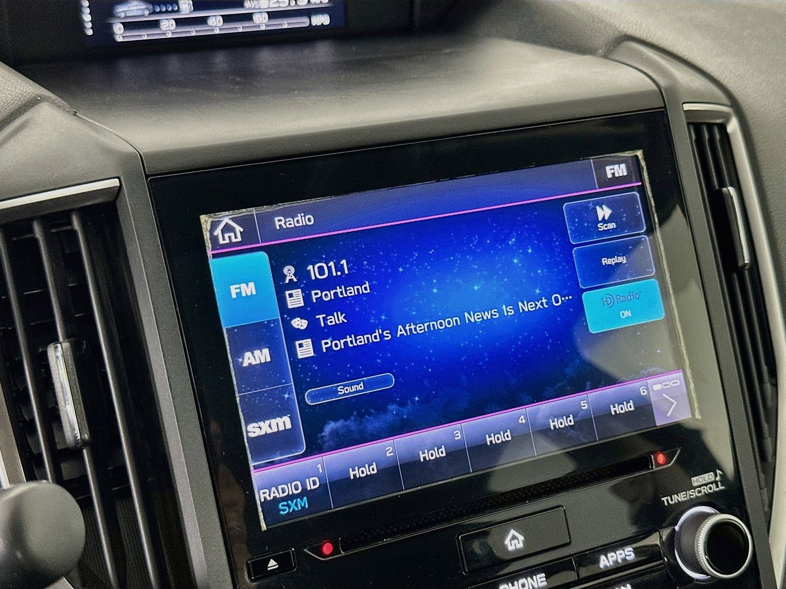 Used 2019 Crystal Black Silica Subaru 2.0i Limited image 15