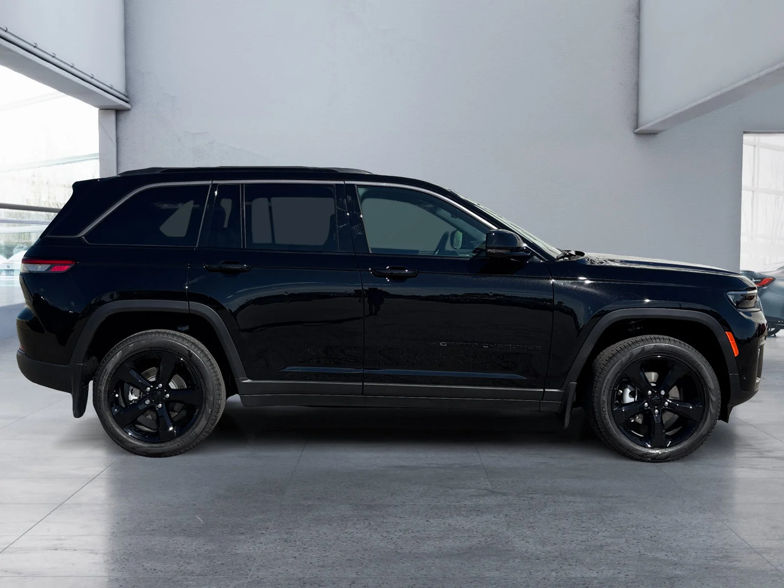 New 2026 Diamond Black Crystal Pearl Jeep Limited image 6