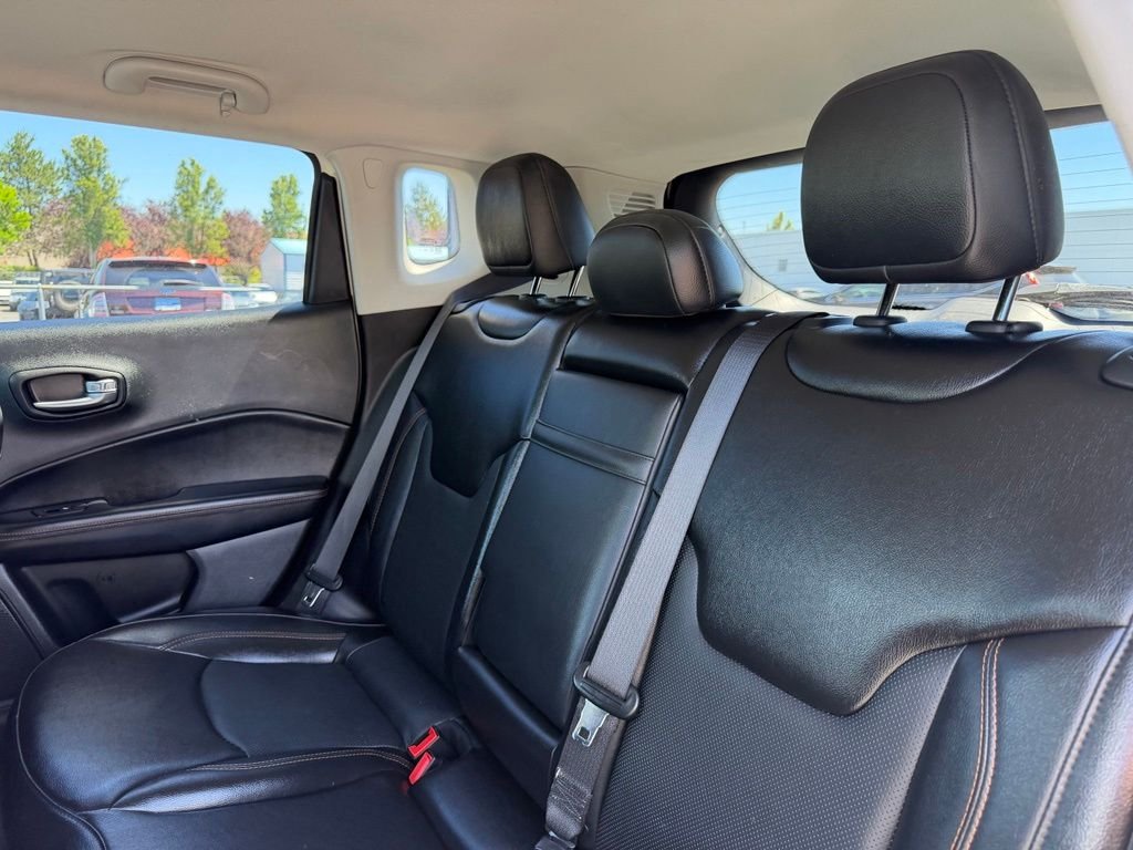 Used 2020 White Clearcoat Jeep Limited image 30