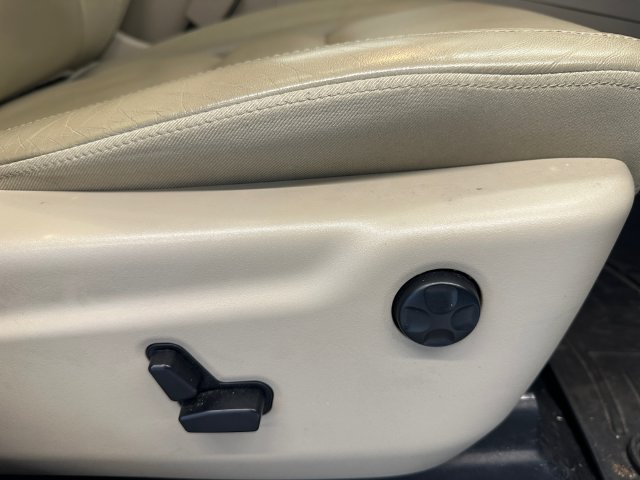 Used 2020 White Jeep Limited image 22