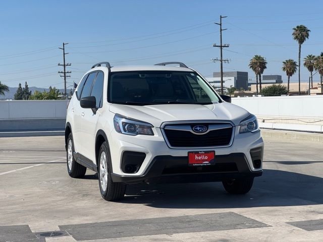 Used 2019 White Subaru Base image 3