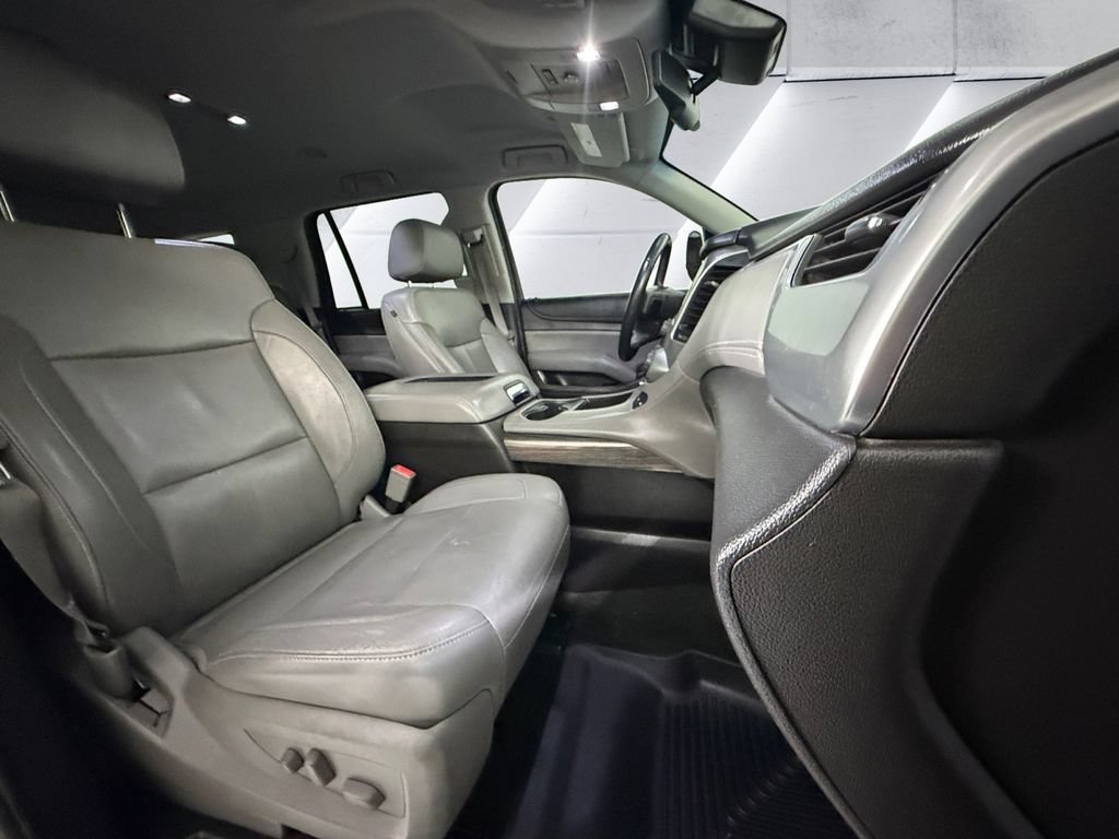 Used 2015 SILVER ICE METALLIC Chevrolet LT image 14