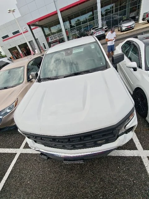 Used 2023 White Chevrolet WT image 13