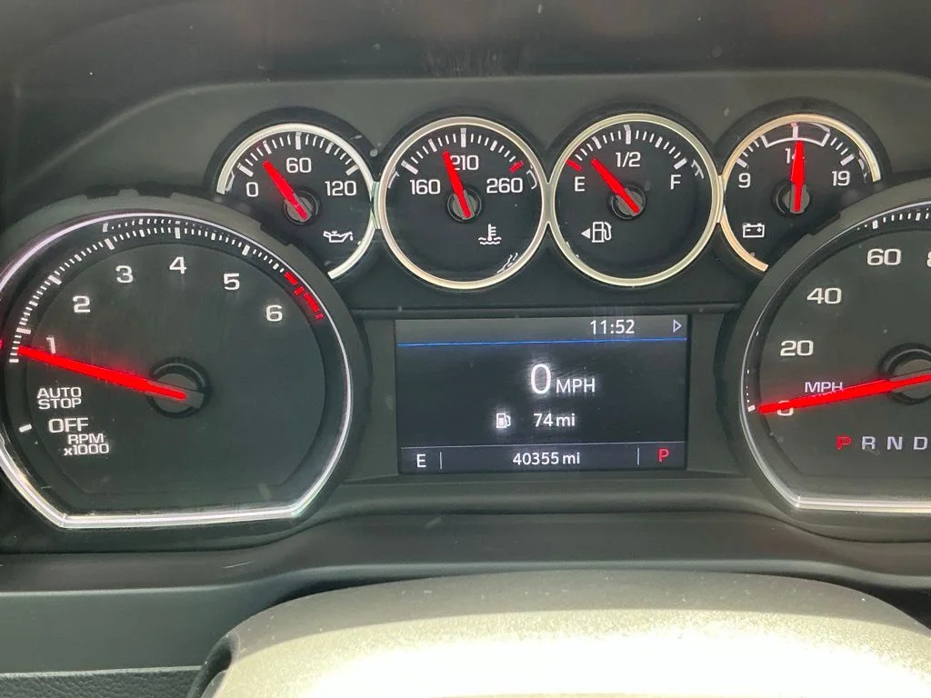 Used 2022 Silver Chevrolet Custom image 36