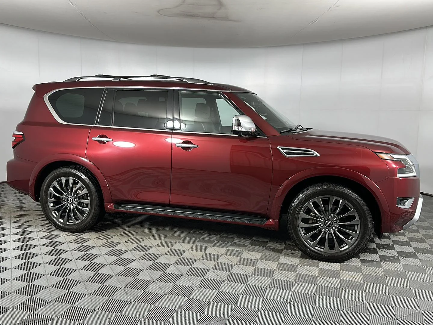 Used 2023 Coulis Red Pearl Nissan Platinum image 35