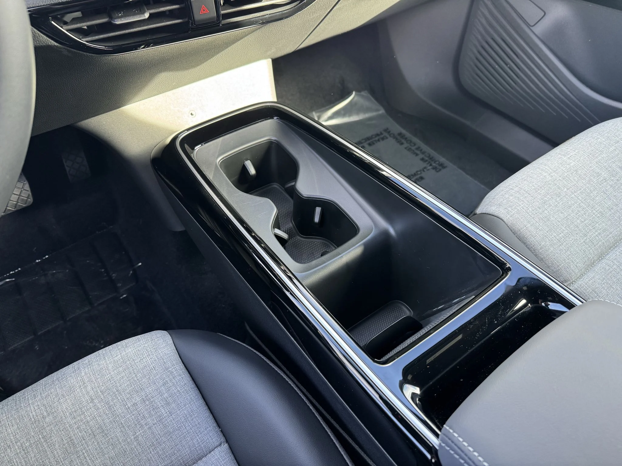 New 2026 Opal White Pearl Volkswagen Pro image 26