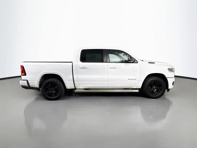 Used 2025 White Ram Big Horn/Lone Star image 8