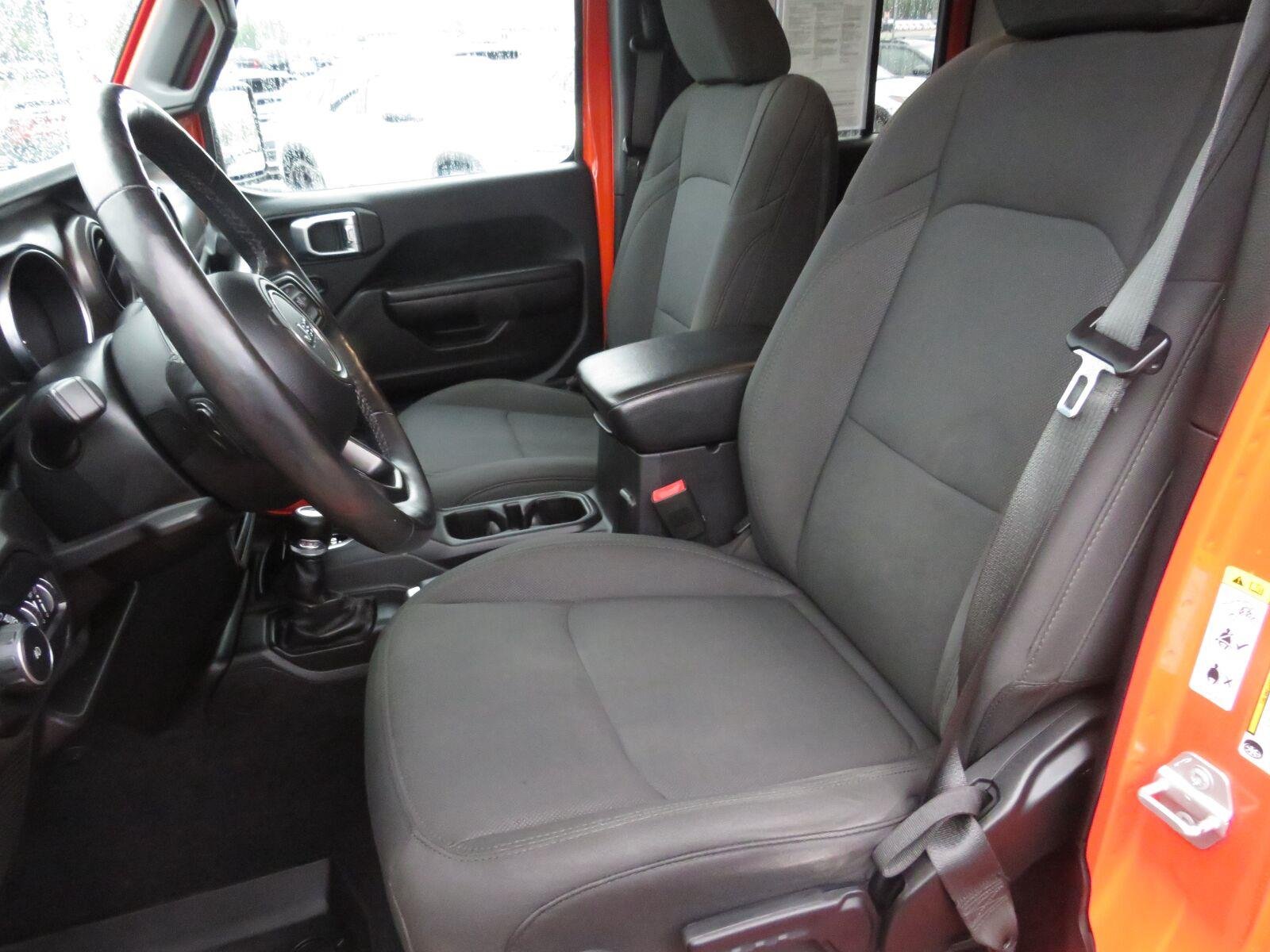 Used 2020 Punkn Metallic Clearcoat Jeep Sport S image 21