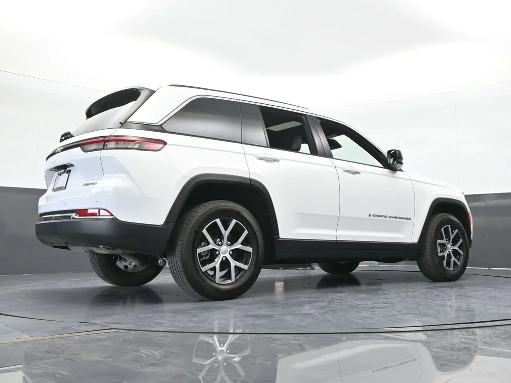 Used 2024 White Jeep Limited image 66