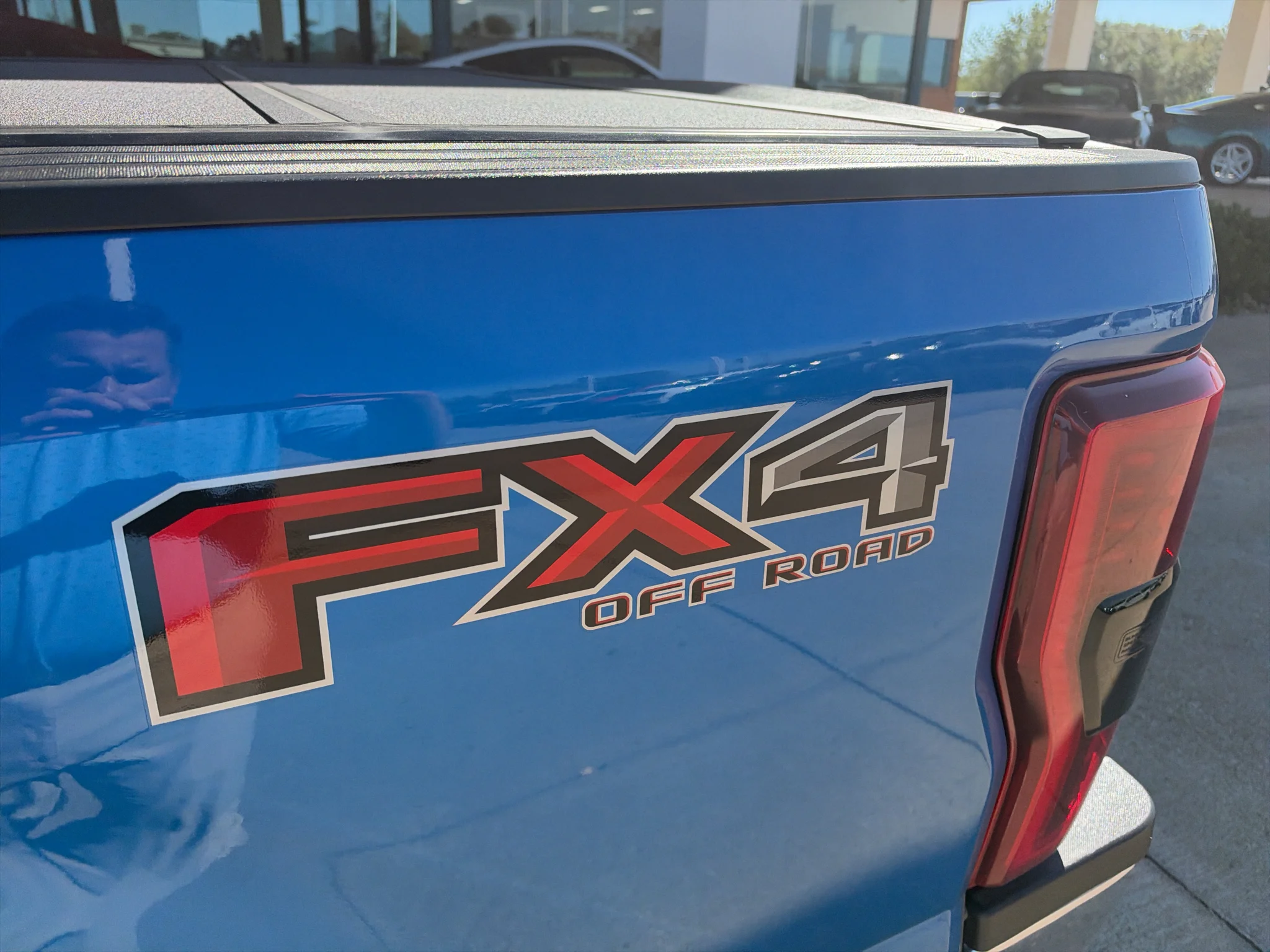 Used 2020 Velocity Blue Metallic Ford XL image 10
