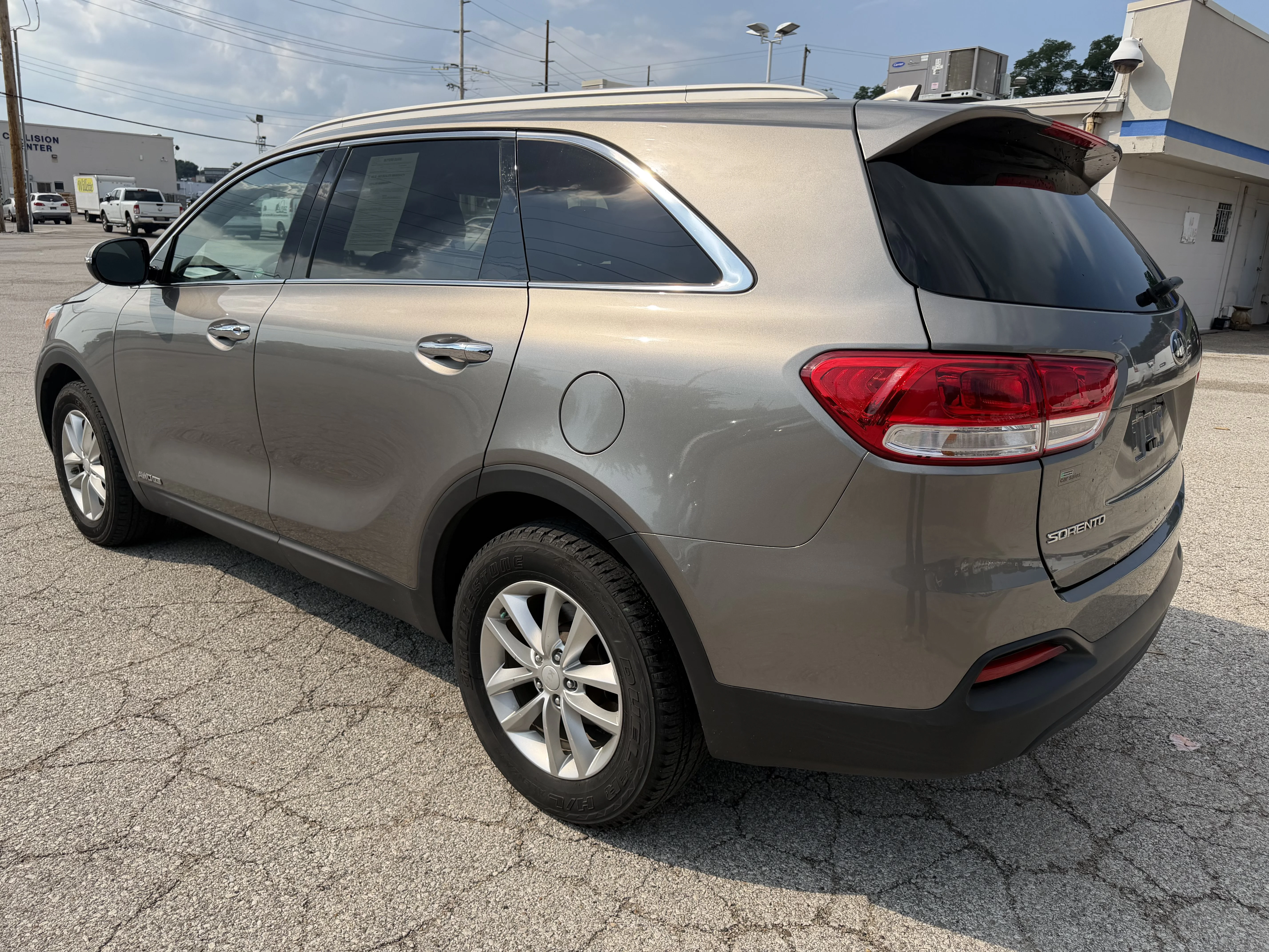 Used 2016 Titanium Silver Kia LX image 5