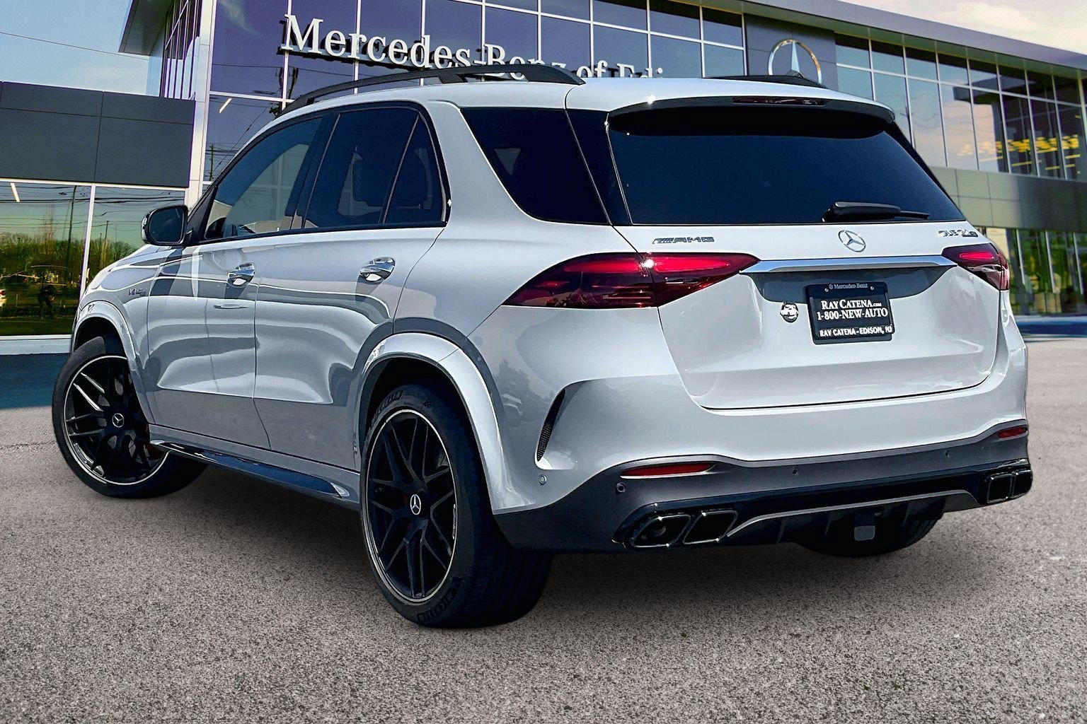 New 2026 MANUFAKTUR Alpine Grey Mercedes-Benz AMG® GLE 63 S 4MATIC+ SUV image 16